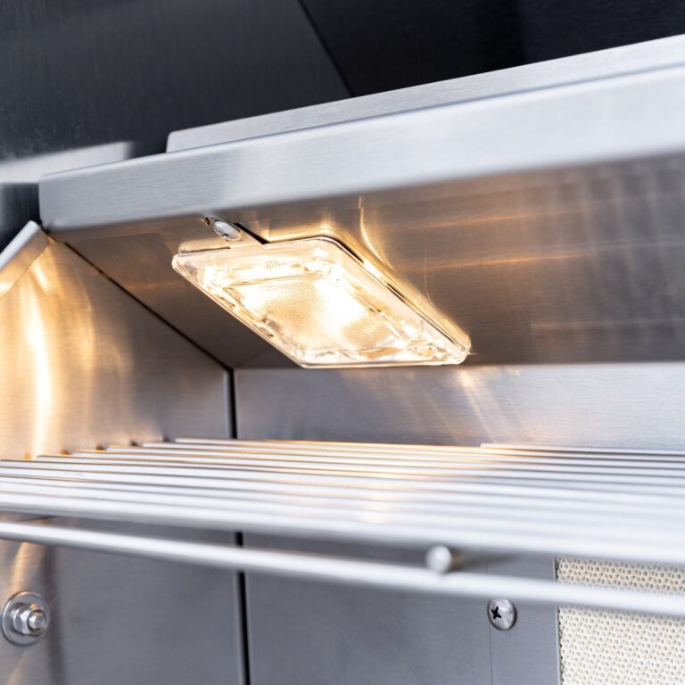 Summerset Sizzler Pro 32" Built-In Natural Gas Grill – 4-Burner, 75,000 BTU, Infrared Rear Burner, LED Knobs, Halogen Interior Lights, #304 Stainless Steel, Flame Thrower Ignition, Heavy-Duty 8mm Grates