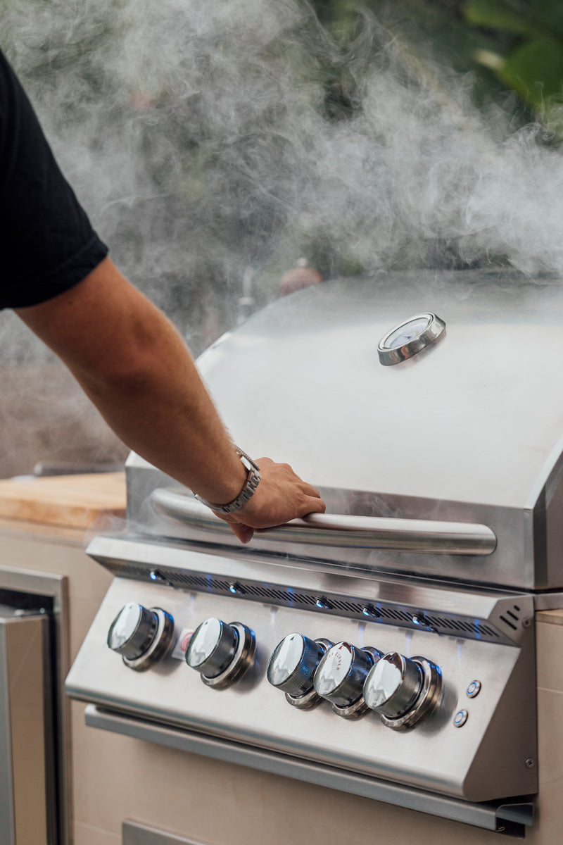 Summerset Sizzler Pro 32-Inch 4-Burner Built-In Gas Grill with Rear Infrared Rotisserie Burner
