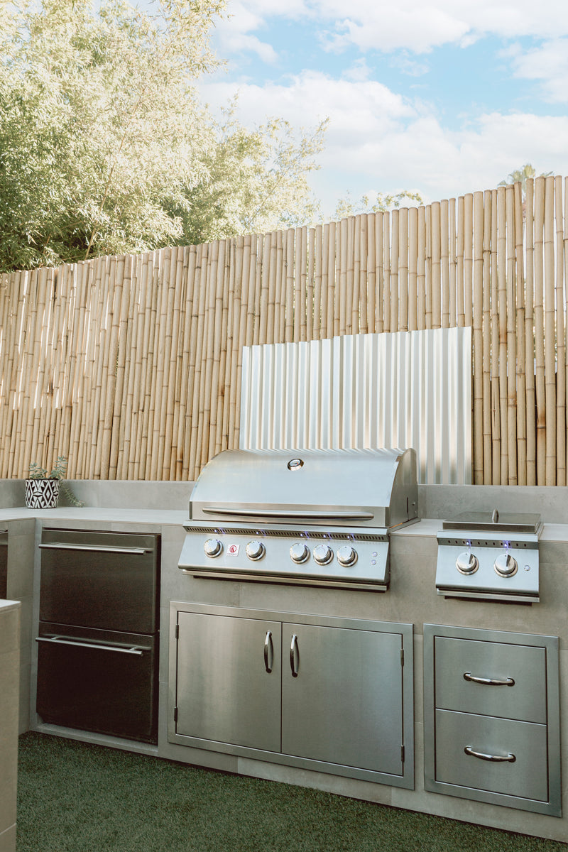 Summerset Sizzler Pro 32-Inch 4-Burner Built-In Gas Grill with Rear Infrared Rotisserie Burner